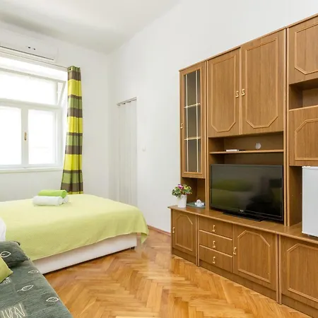 Jardin 3* Сплит