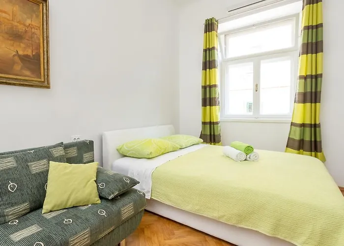 Jardin Gostinjska kuća 3*
